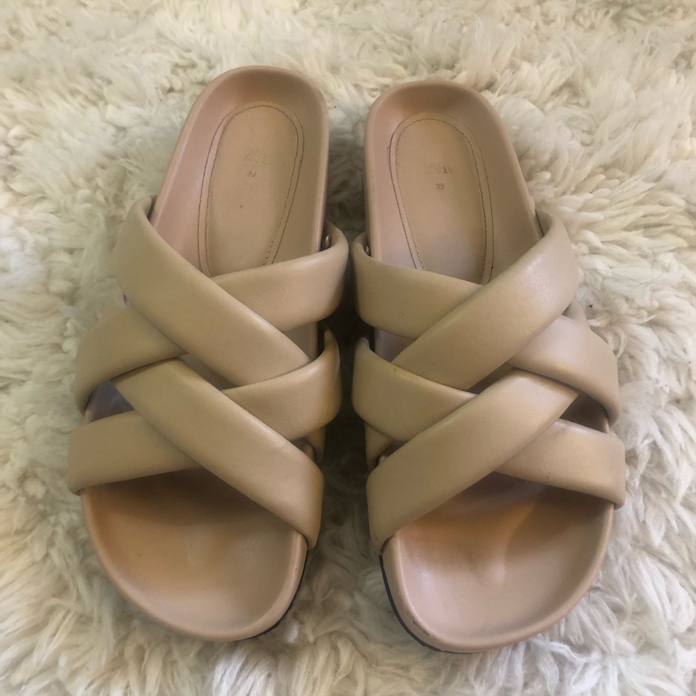 Zara slides